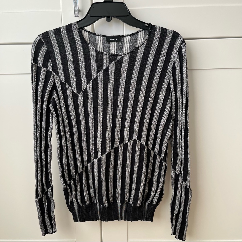 AKRIS Top Size 10